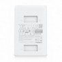 Ubiquiti U-PoE+, Gigabit Ethernet, 10,100,1000 Mbits, IEEE 802.3at, Blanc, Statut, Sur-courant, Peak pulse, Protection contre les surtensions