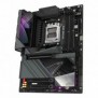 Gigabyte X870E AORUS MASTER Carte Mère - Prend en charge les processeurs AMD Ryzen 9000, 16+2+2 phases VRM numérique, jusqu'à 8600MHz DDR5 , 3xPCIe 5.0 + 1xPCIe 4.0, Wi-Fi 7, LAN 5GbE, USB 4, AMD, Emplacement AM5, AMD Ryzen 7000 Series, AMD Ryzen 8000